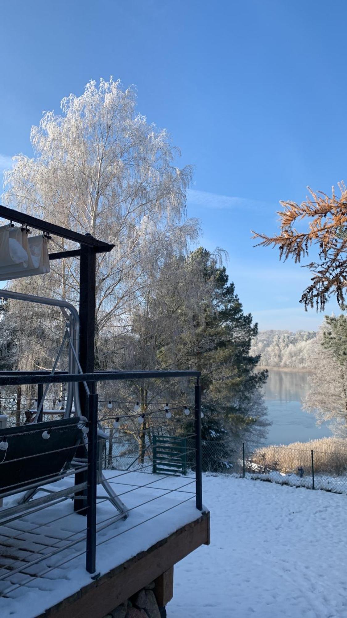 Dom Nad Jeziorem Gaja House Jadamowo Exterior foto