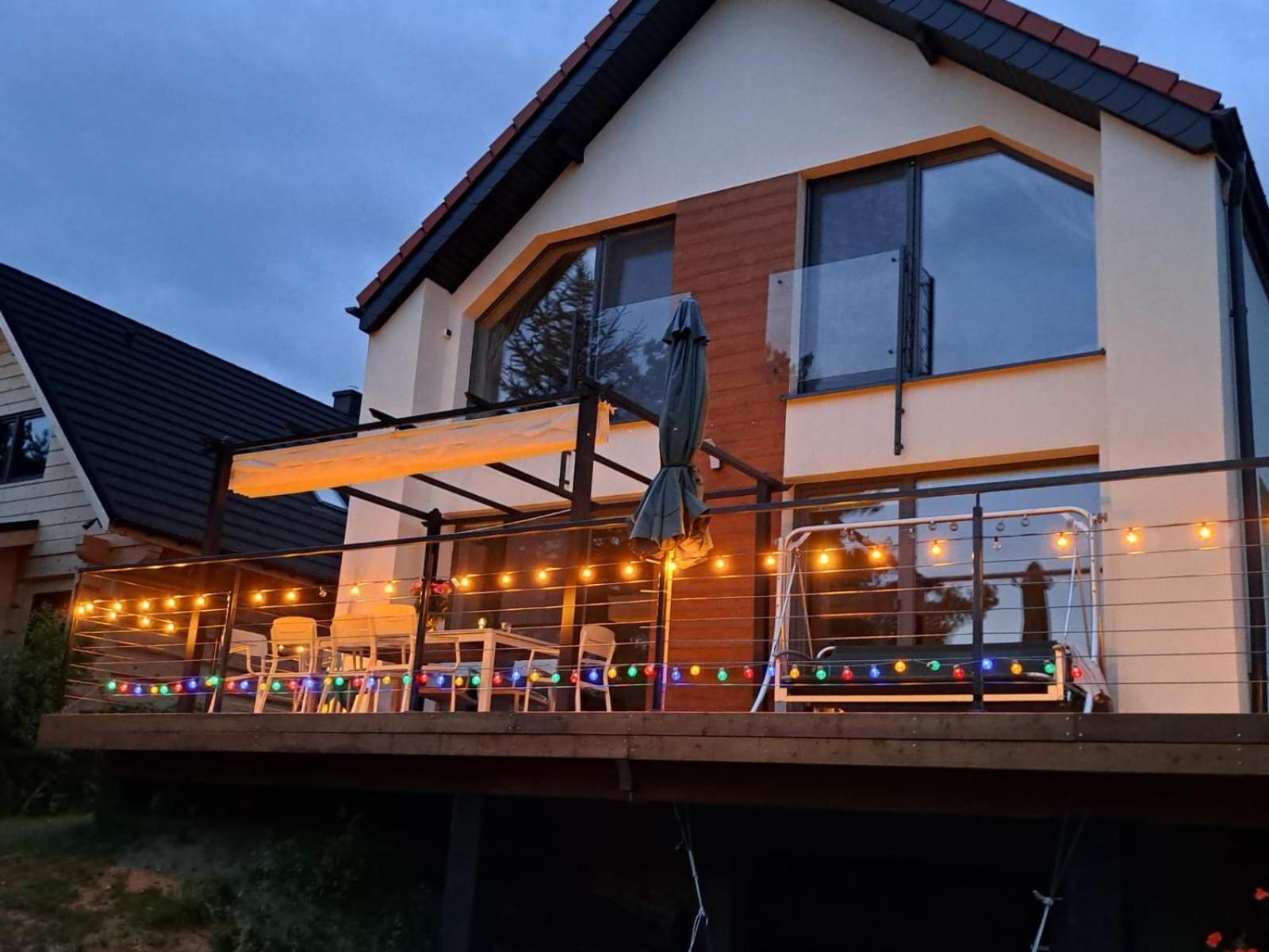 Dom Nad Jeziorem Gaja House Jadamowo Exterior foto